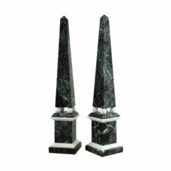 Coppia di obelischi-marmo-verde-alpi-bianco-carrara-collezioni-decor-arredo-casa-scultura-regalo-antiques-cosebelleantichemoderne