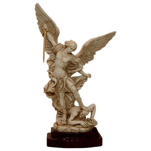 san-michele-arcangelo-scultura-in-marmo-varie-misure-cosebelleantichemoderne.