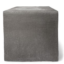 cubo-scultura-in-terracotta-grigio-lava-cosebelleantichemoderne